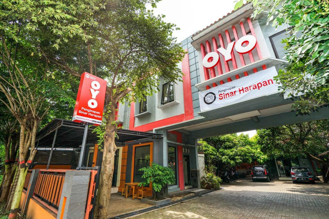 Oyo 587 Penginapan Sinar Harapan Probolinggo Extérieur photo